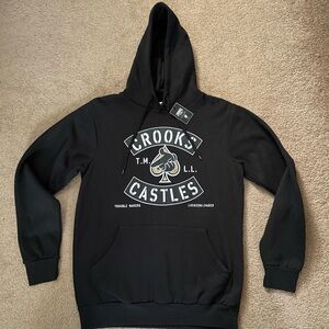 Crooks & Castles “Trouble Makers/Locked & Loaded” Mens Graphic Hoodie Size Small